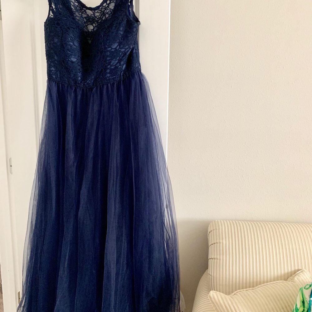 Navy evening gown. Fits 16-18W